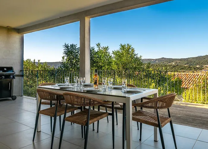 Santa Giulia Park * 维琪奥港