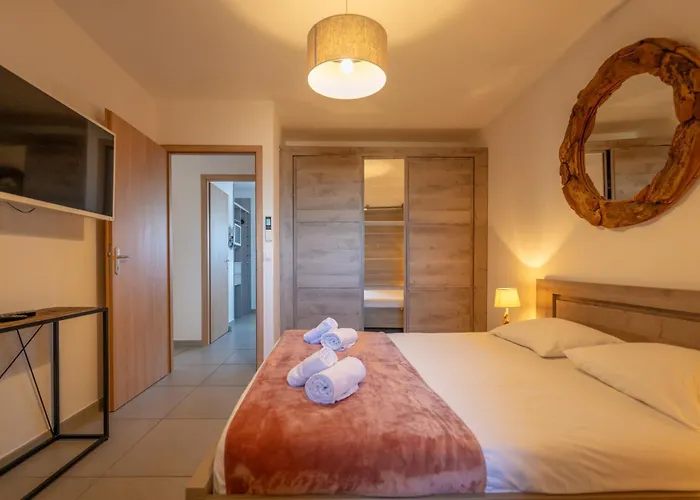 Santa Giulia Park Apartament *