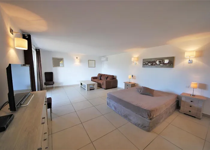 Santa Giulia Park Apartament *